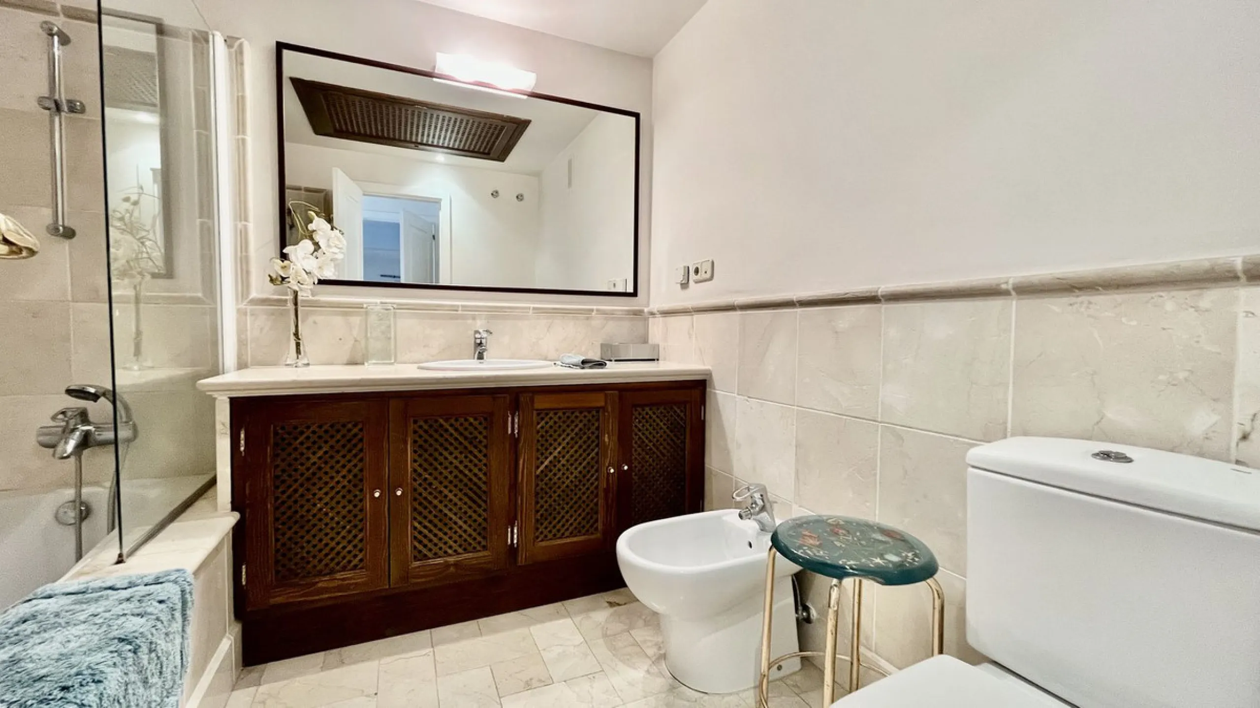 Huge last floor apartment with 360 degrees panoramic sea views