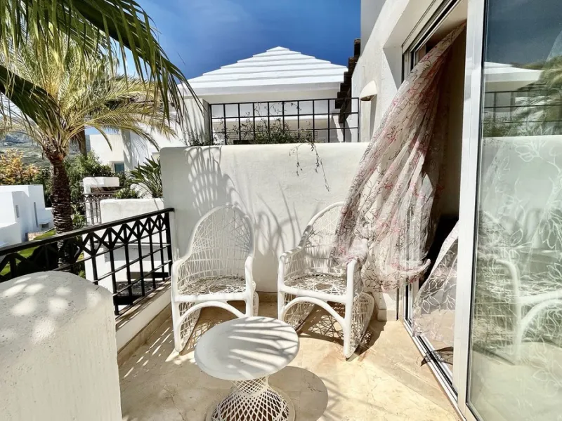 Huge last floor apartment with 360 degrees panoramic sea views