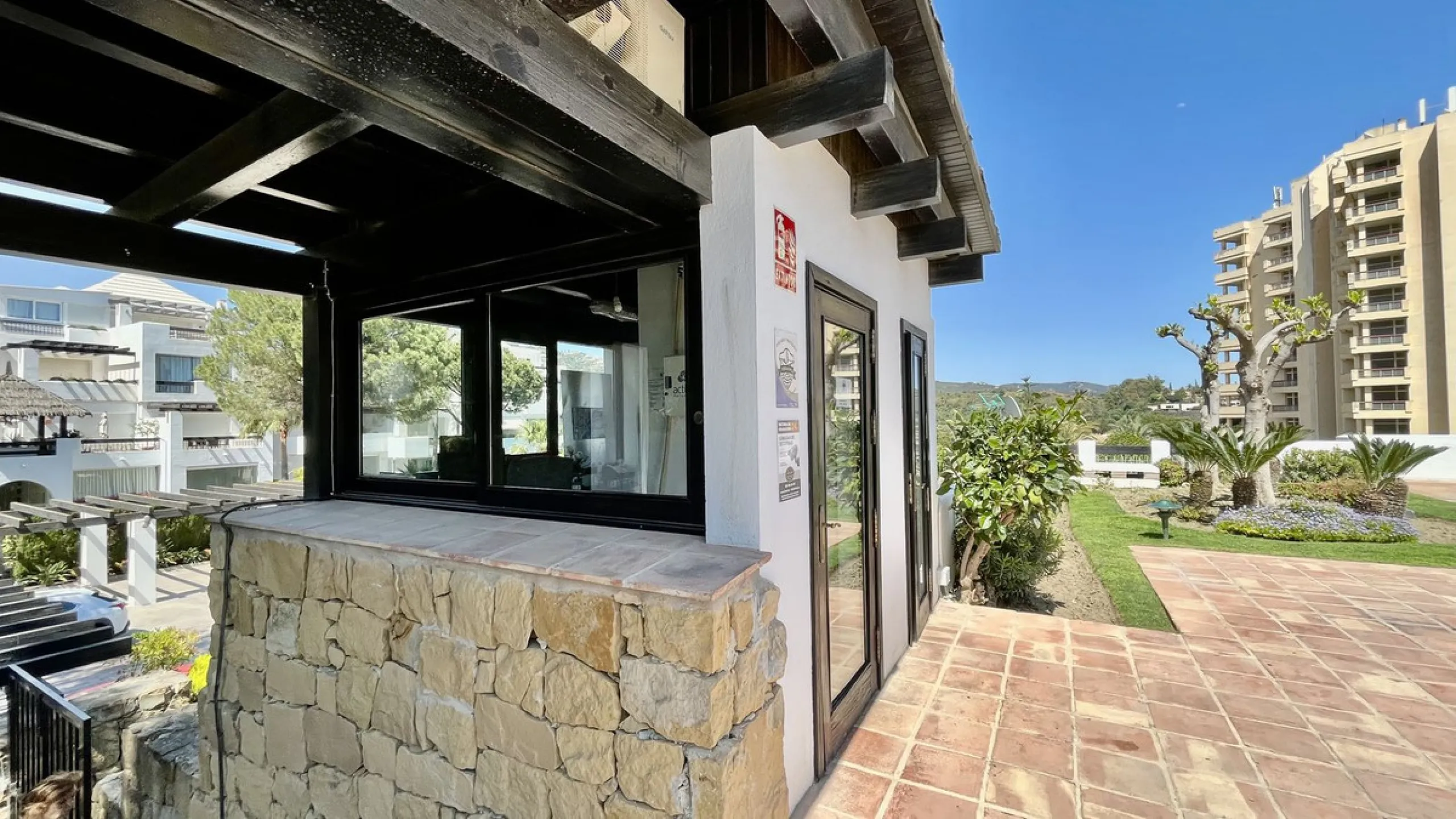 Huge last floor apartment with 360 degrees panoramic sea views