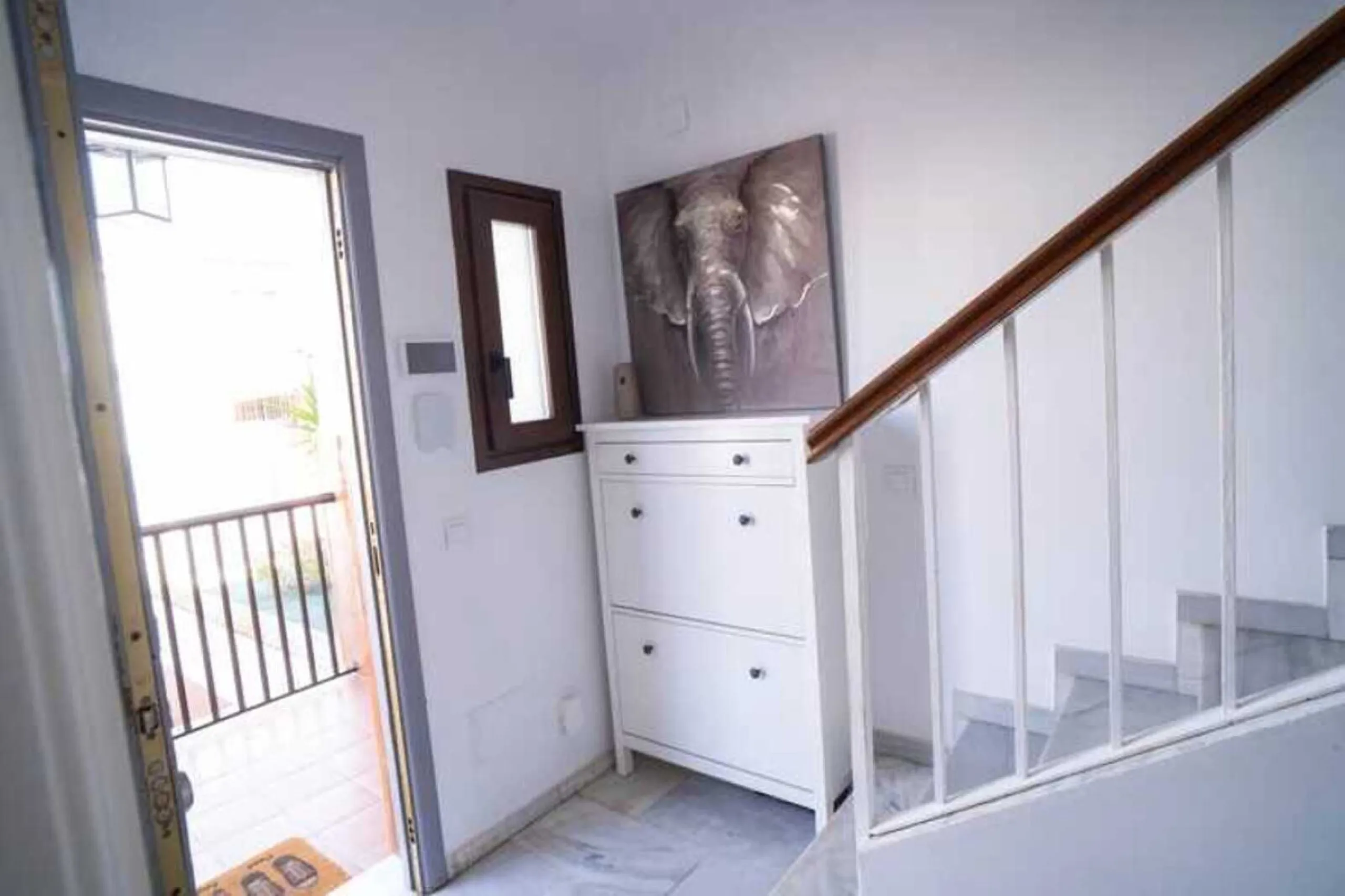 Spacious renovated semi-detached house with 200 m², 6 bedrooms and solar panels 5 minutes from Fuengirola