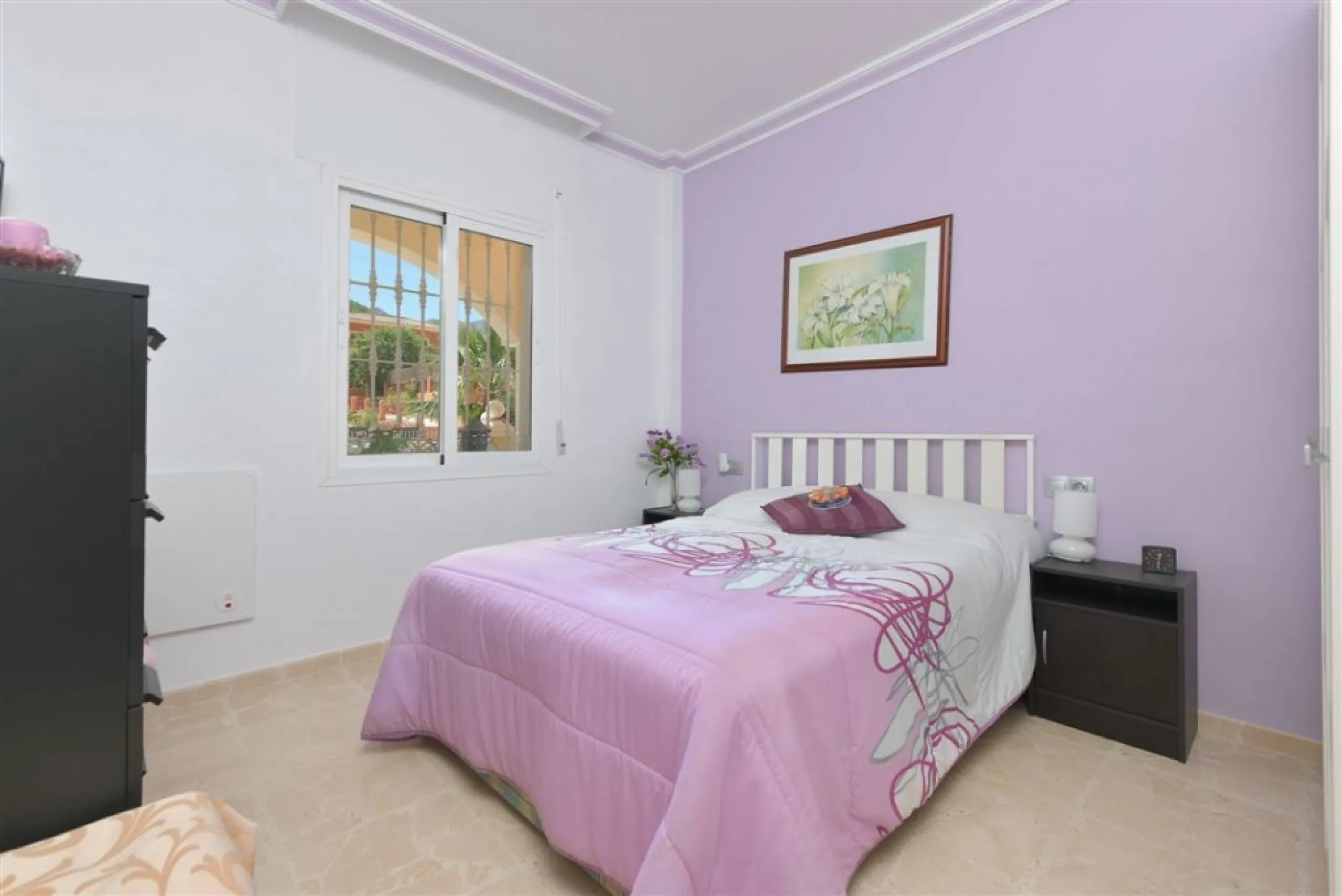 Impressive villa that we find in the sought after urbanization of Pinos de Alhaurín el Alhaurín de la Torre.