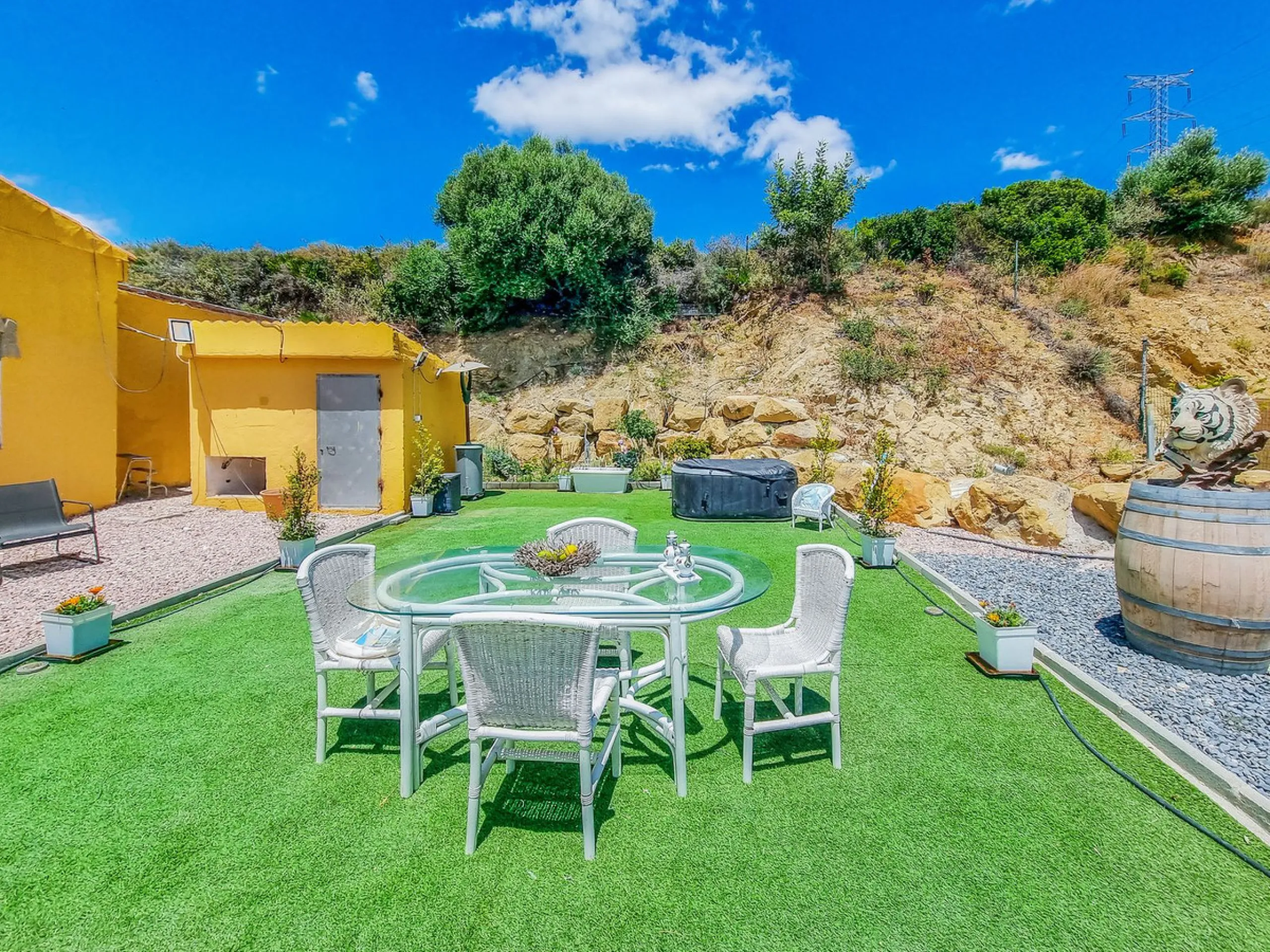 Lovely 3-bed finca with private pool and a very large plot with fruit trees in Casares.