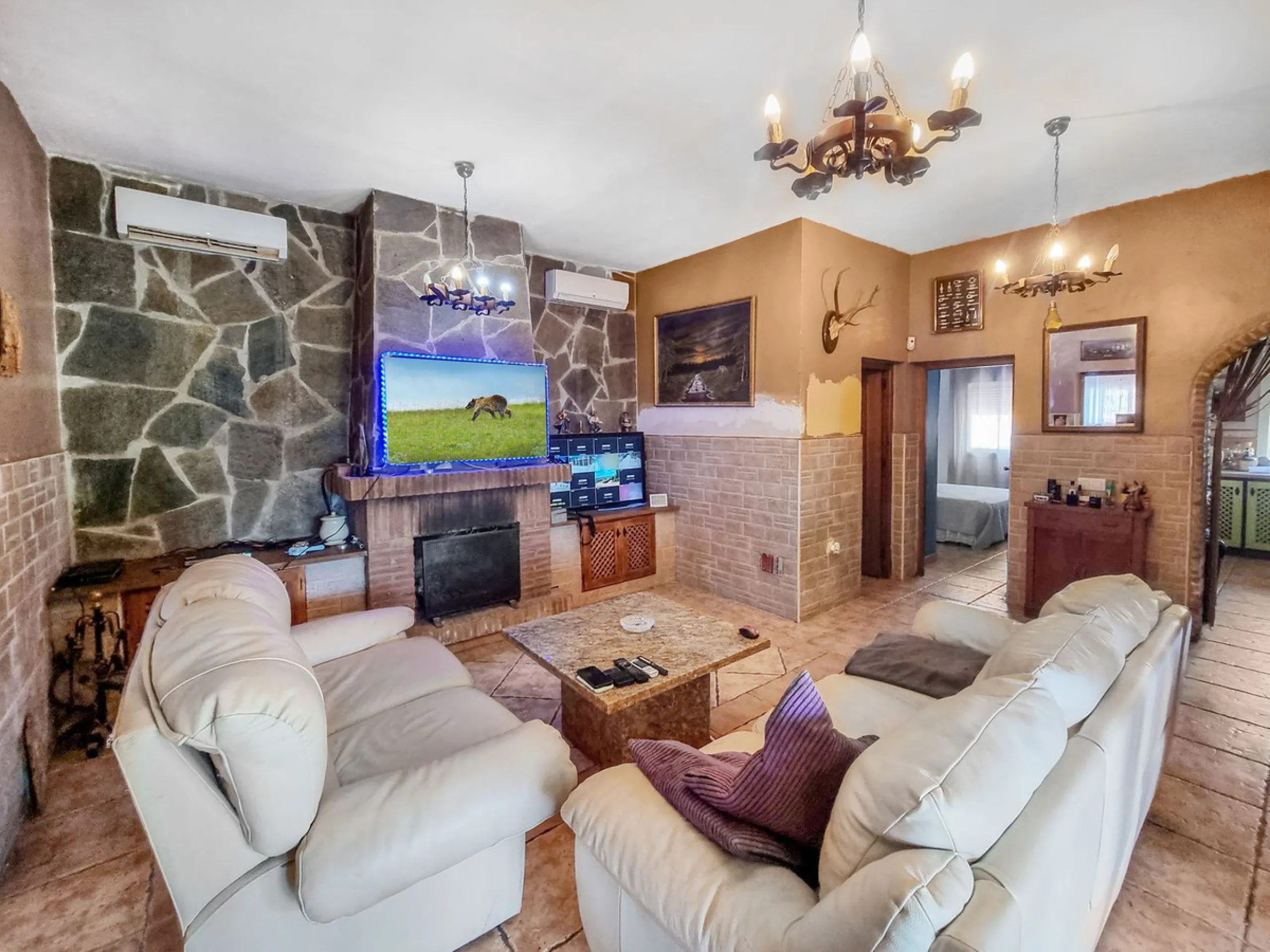 Lovely 3-bed finca with private pool and a very large plot with fruit trees in Casares.