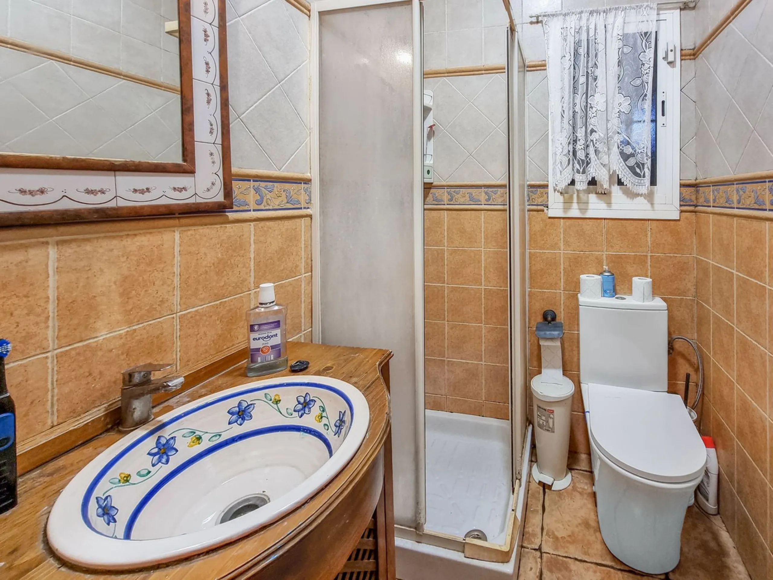 Lovely 3-bed finca with private pool and a very large plot with fruit trees in Casares.