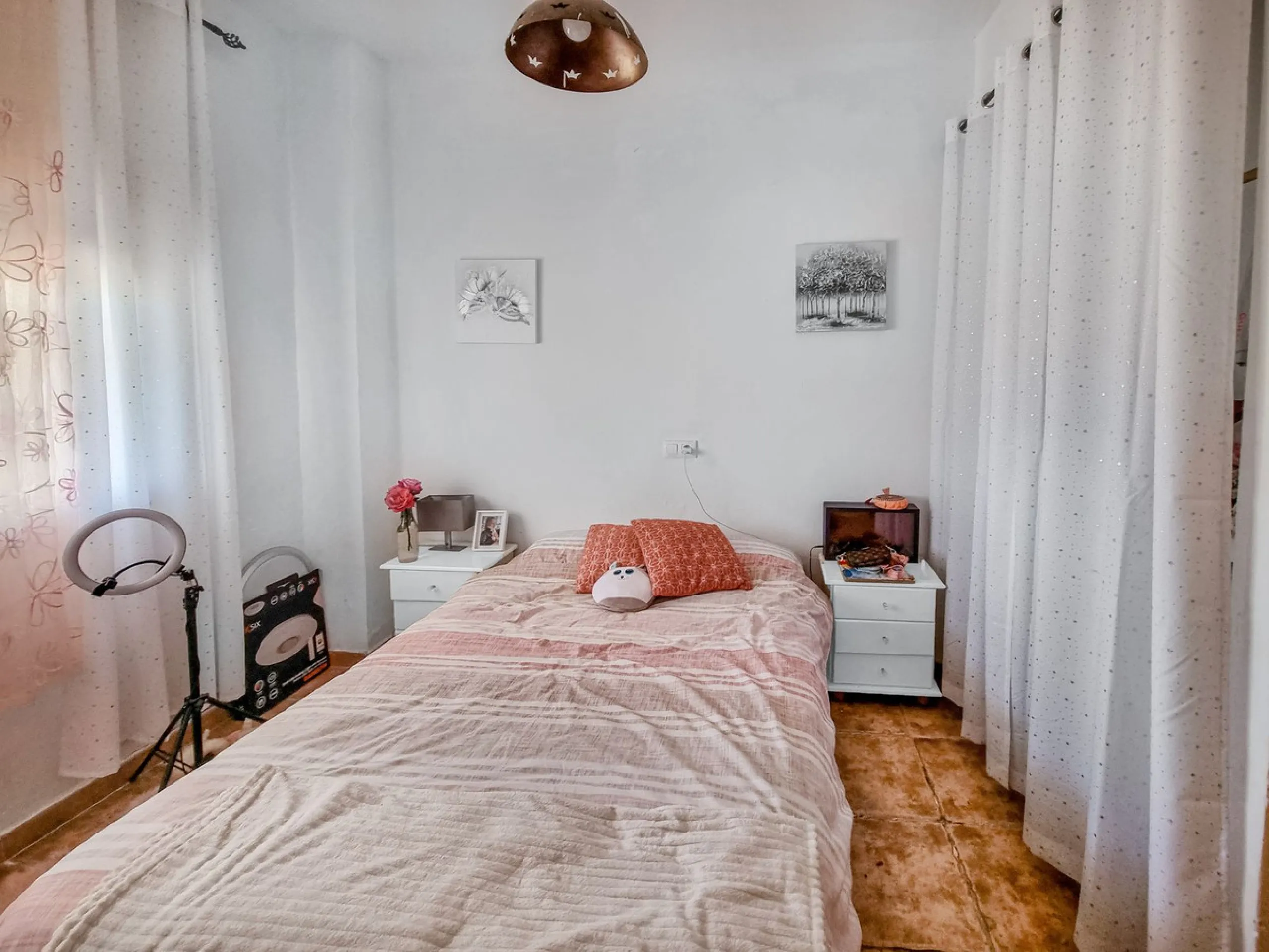 Lovely 3-bed finca with private pool and a very large plot with fruit trees in Casares.