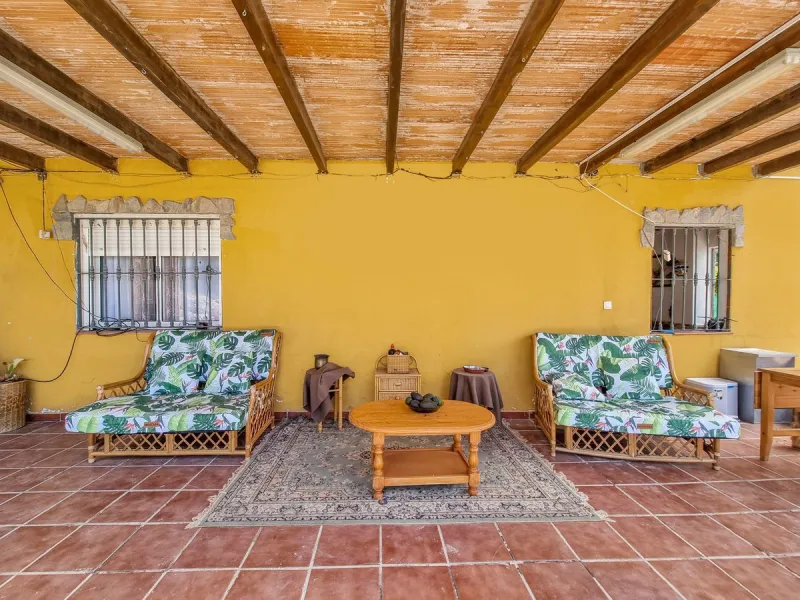 Lovely 3-bed finca with private pool and a very large plot with fruit trees in Casares.