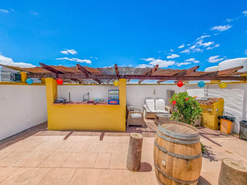 Lovely 3-bed finca with private pool and a very large plot with fruit trees in Casares.