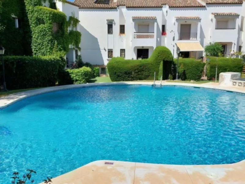 Semi-Detached House, Marbella, Costa del Sol. walking to old town