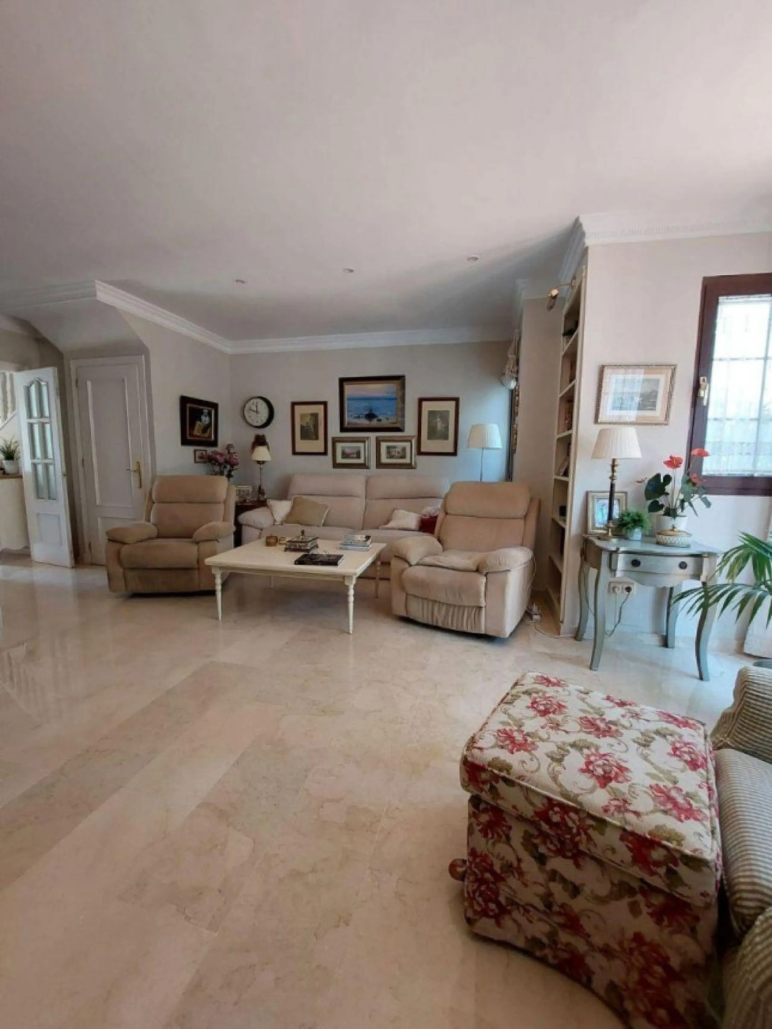 Semi-Detached House, Marbella, Costa del Sol. walking to old town
