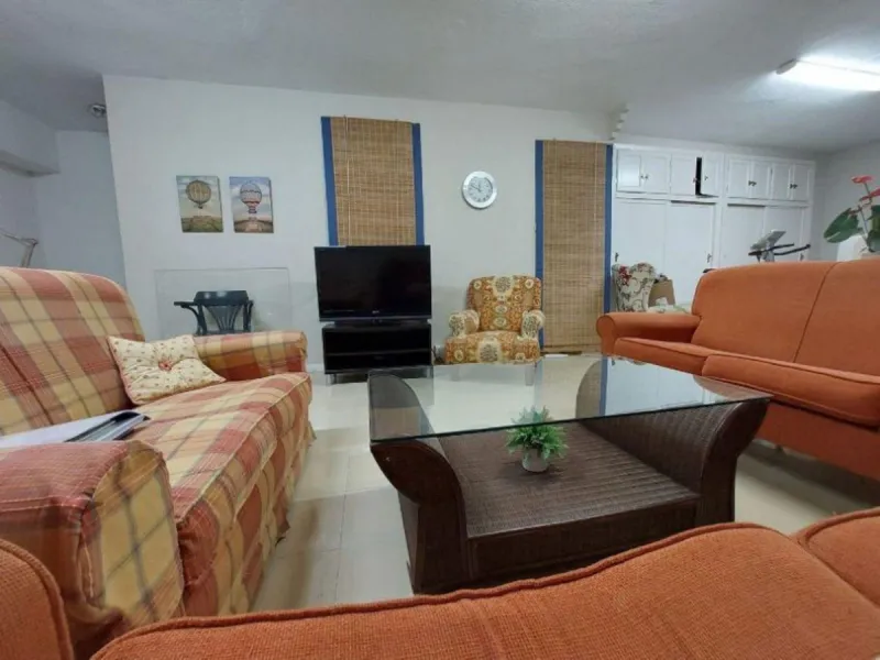 Semi-Detached House, Marbella, Costa del Sol. walking to old town
