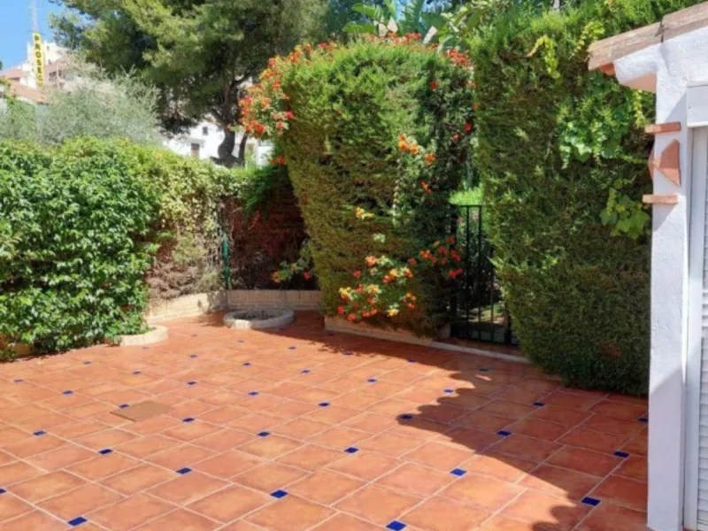 Semi-Detached House, Marbella, Costa del Sol. walking to old town