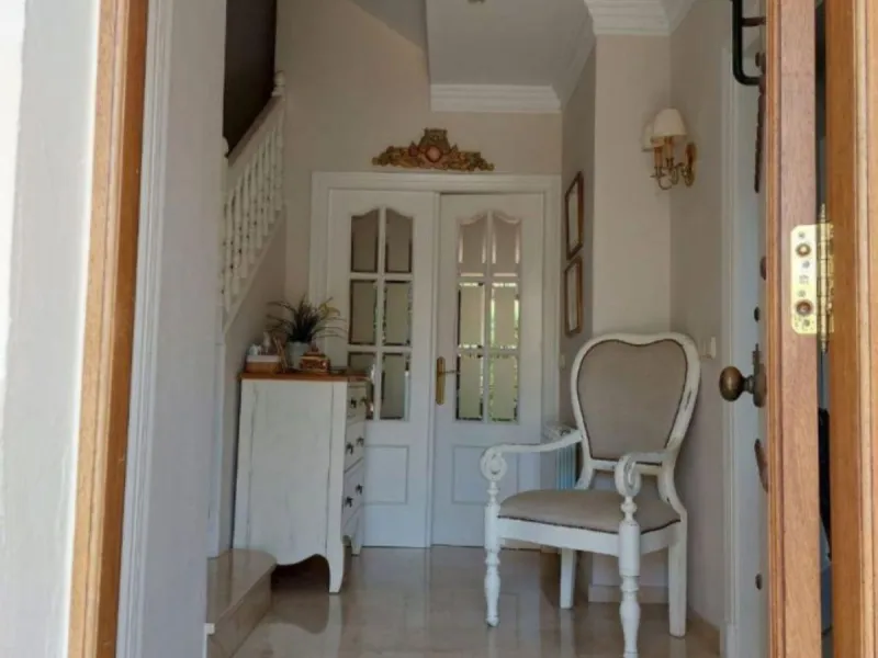 Semi-Detached House, Marbella, Costa del Sol. walking to old town