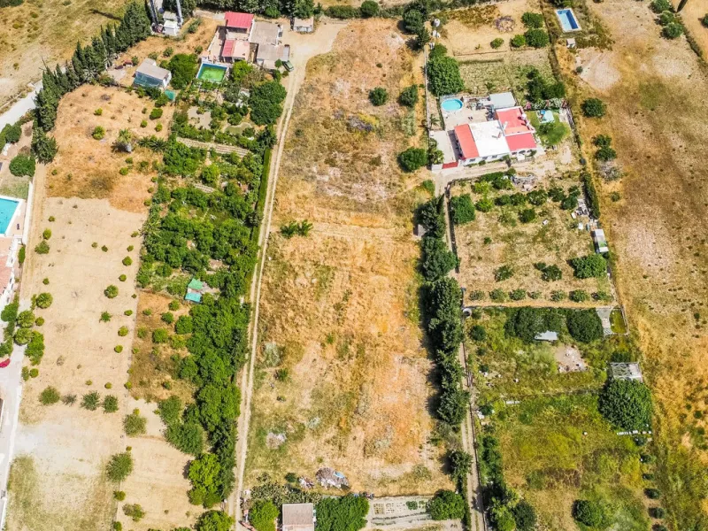 Plot of agricultural land in Estepona.