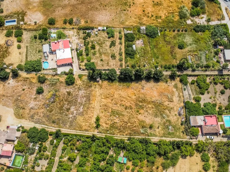 Plot of agricultural land in Estepona.