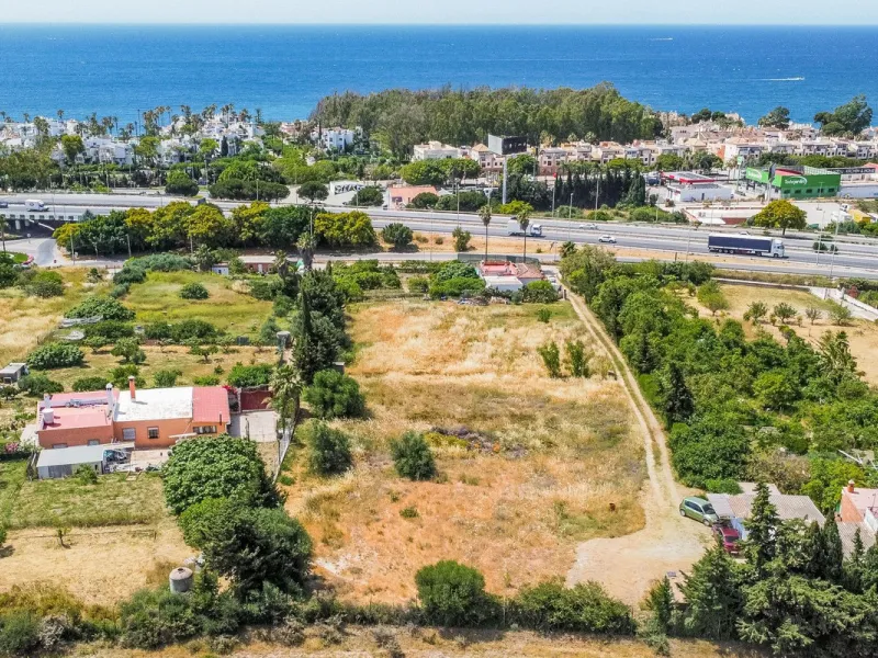 Plot of agricultural land in Estepona.