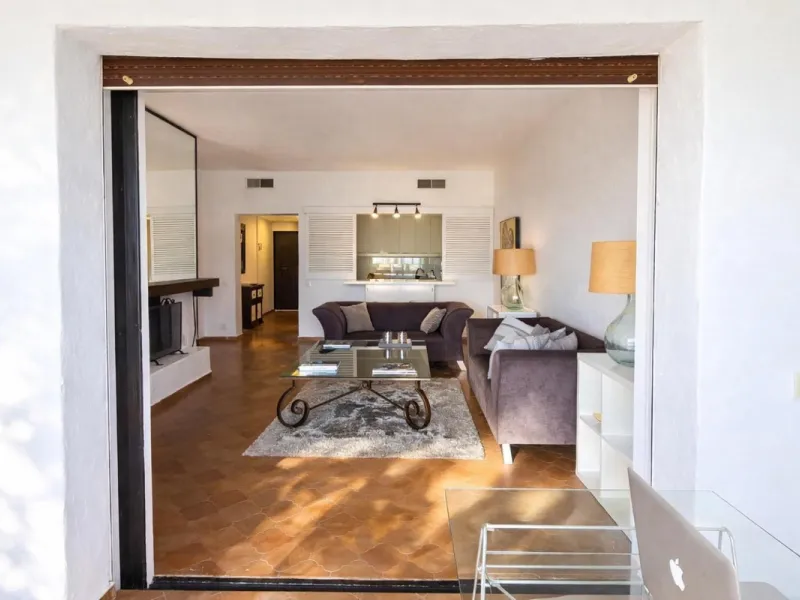 Beachfront & Marina-Front Apartment in Puerto Banús, Marbella