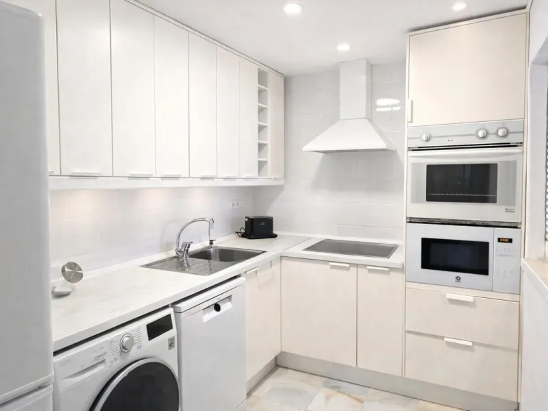 Beachfront & Marina-Front Apartment in Puerto Banús, Marbella