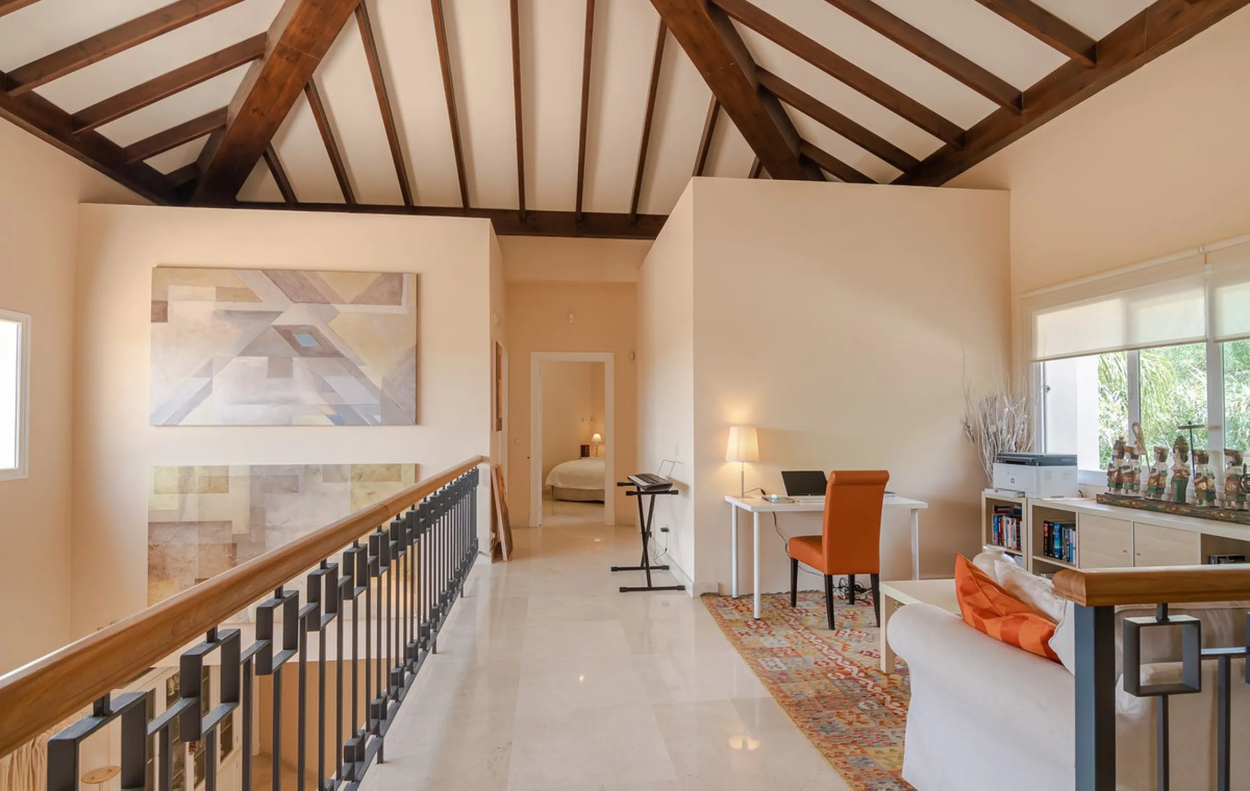 A spacious high quality, south facing classical Spanish villa with 6 bedrooms in El Paraiso in Benahavis with sea views and a lot of privacy.