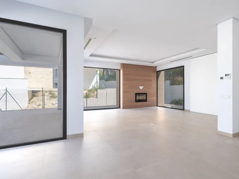 La Fuente is an amazing development of modern villas which is offered as the only option for those that wish to live in the heart of the city, but with the peace and security of a luxury complex. Only 15 Mediterranean villas at the heart of the Golden Mil