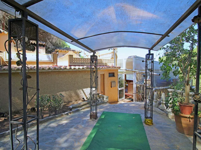 Commercial - Bar в продаже в Marbella, Málaga. Площадь дома 320 м². Площадь участка 2100 м²