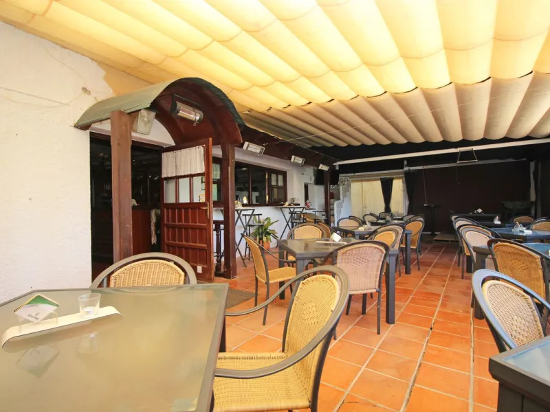 Commercial - Bar в продаже в Marbella, Málaga. Площадь дома 320 м². Площадь участка 2100 м²