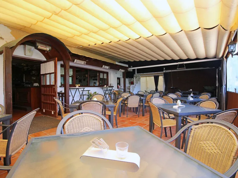 Commercial - Bar в продаже в Marbella, Málaga. Площадь дома 320 м². Площадь участка 2100 м²