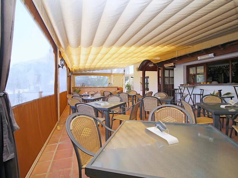 Commercial - Bar в продаже в Marbella, Málaga. Площадь дома 320 м². Площадь участка 2100 м²