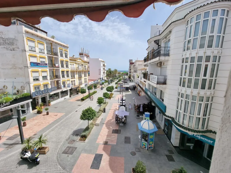"A Prestigious Corporate Landmark in San Pedro Center"