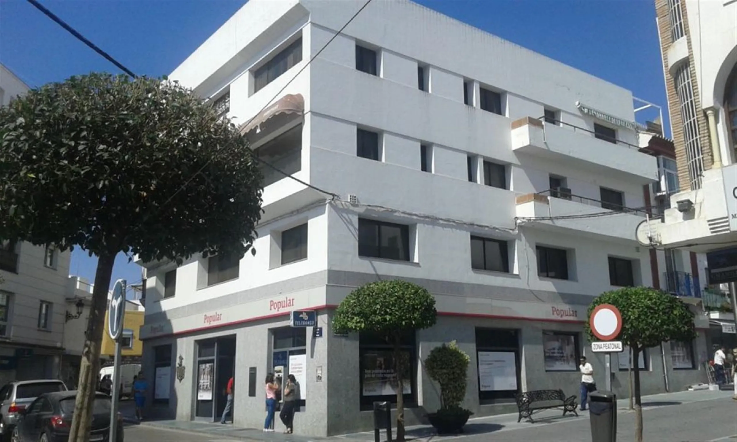"A Prestigious Corporate Landmark in San Pedro Center"