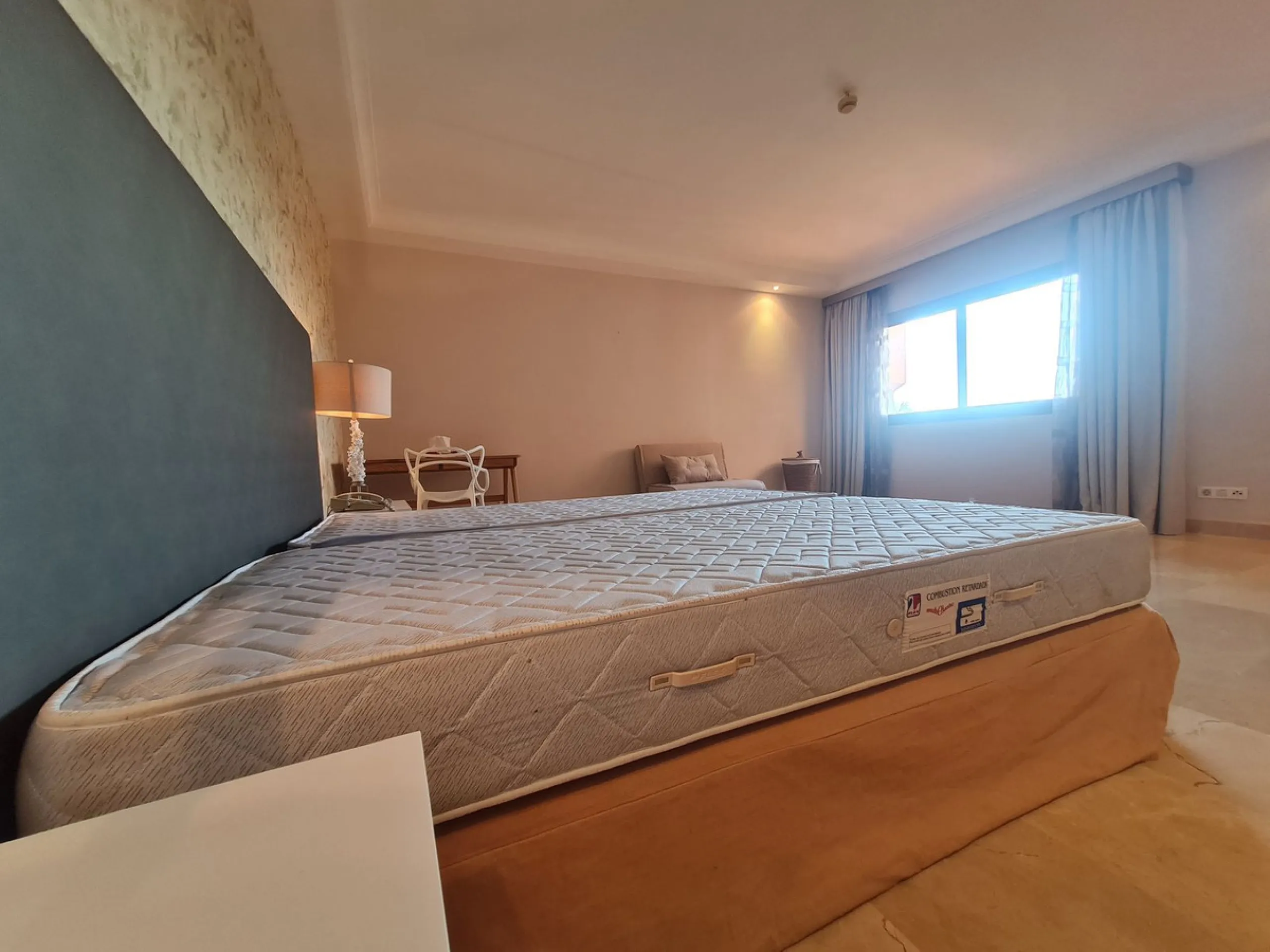 Exceptional Upper floor apartment located in the private wing of suites in the prestigious Hotel Kempinski with stunning views to Africa and Gibraltar.