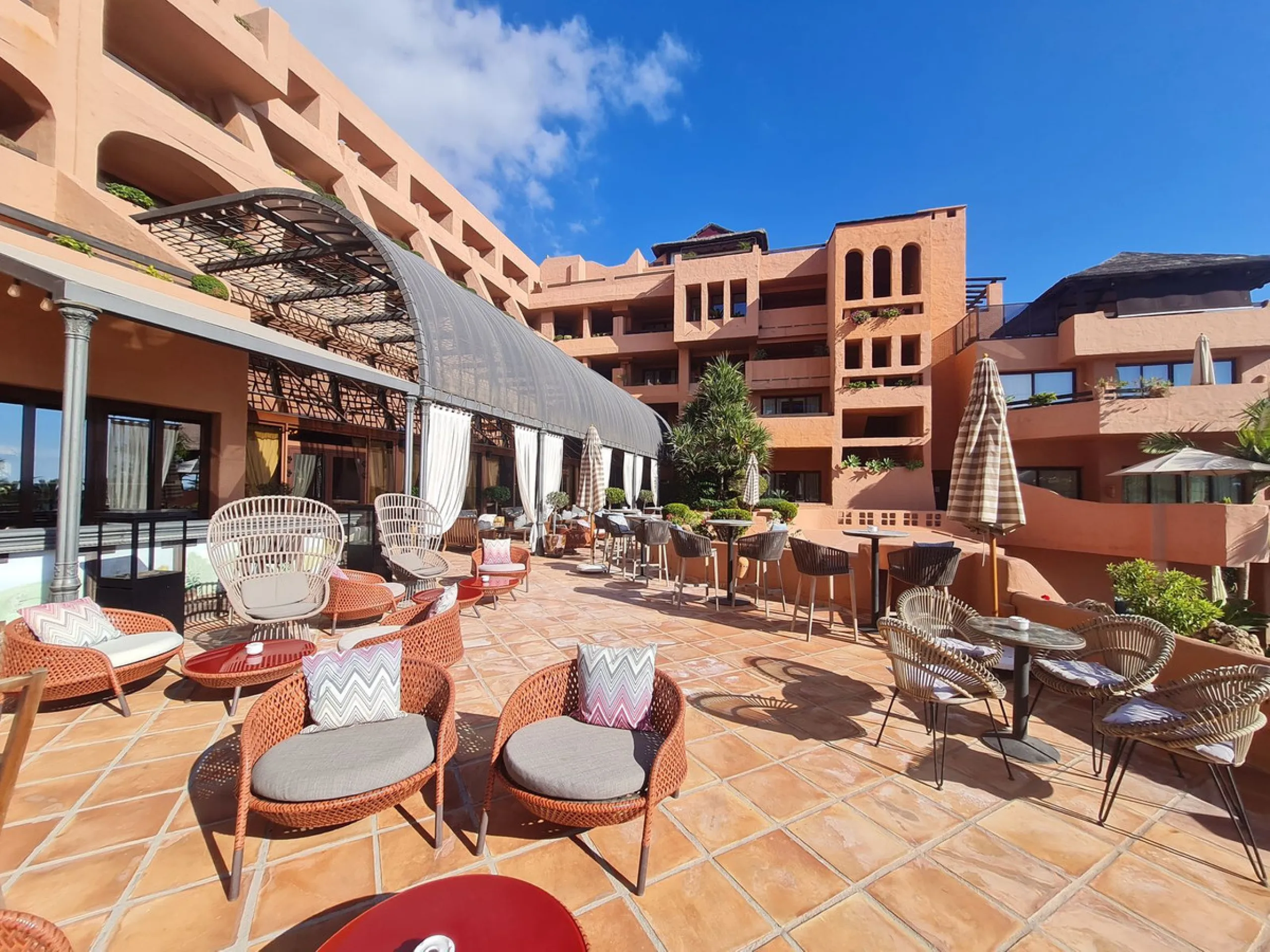 Exceptional Upper floor apartment located in the private wing of suites in the prestigious Hotel Kempinski with stunning views to Africa and Gibraltar.