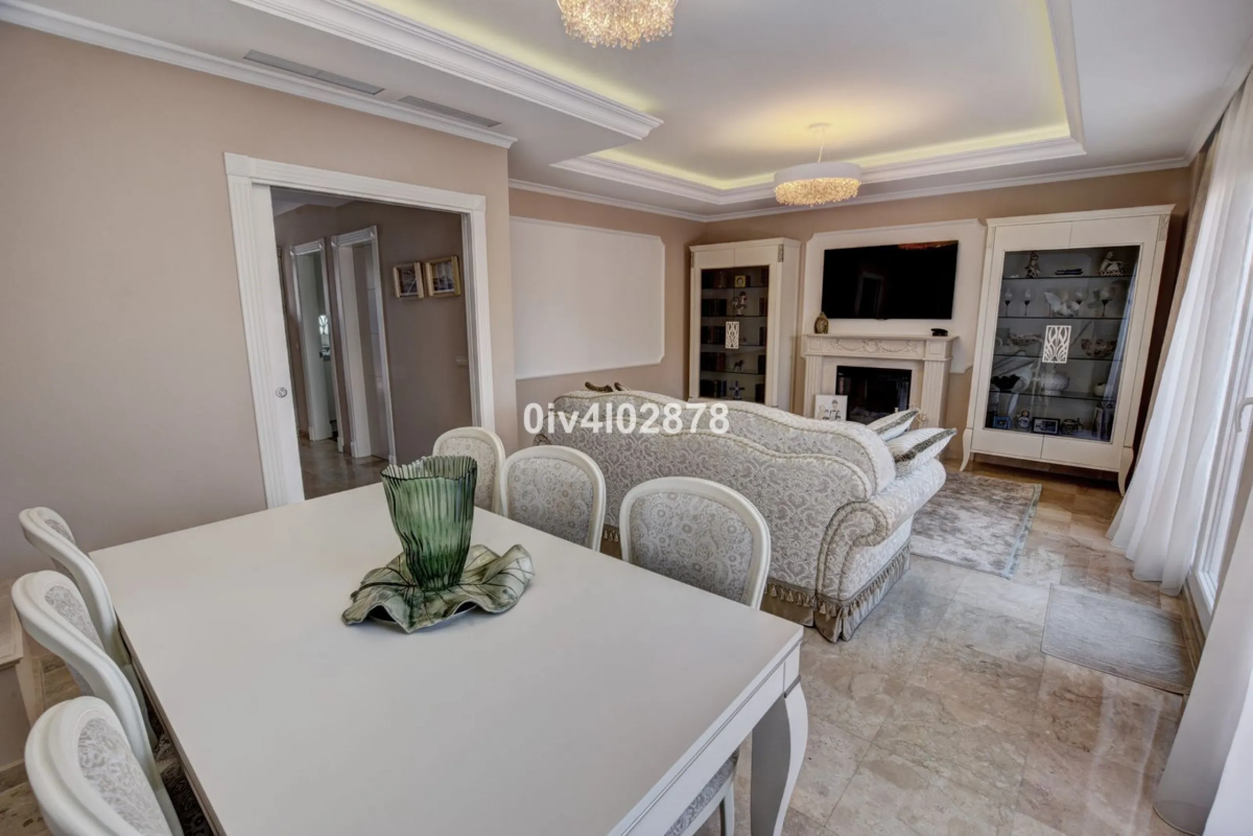 House - Townhouse в продаже в Benalmadena, Málaga. В доме 4 спален и 3 ванных комнат. Площадь дома 290 м²