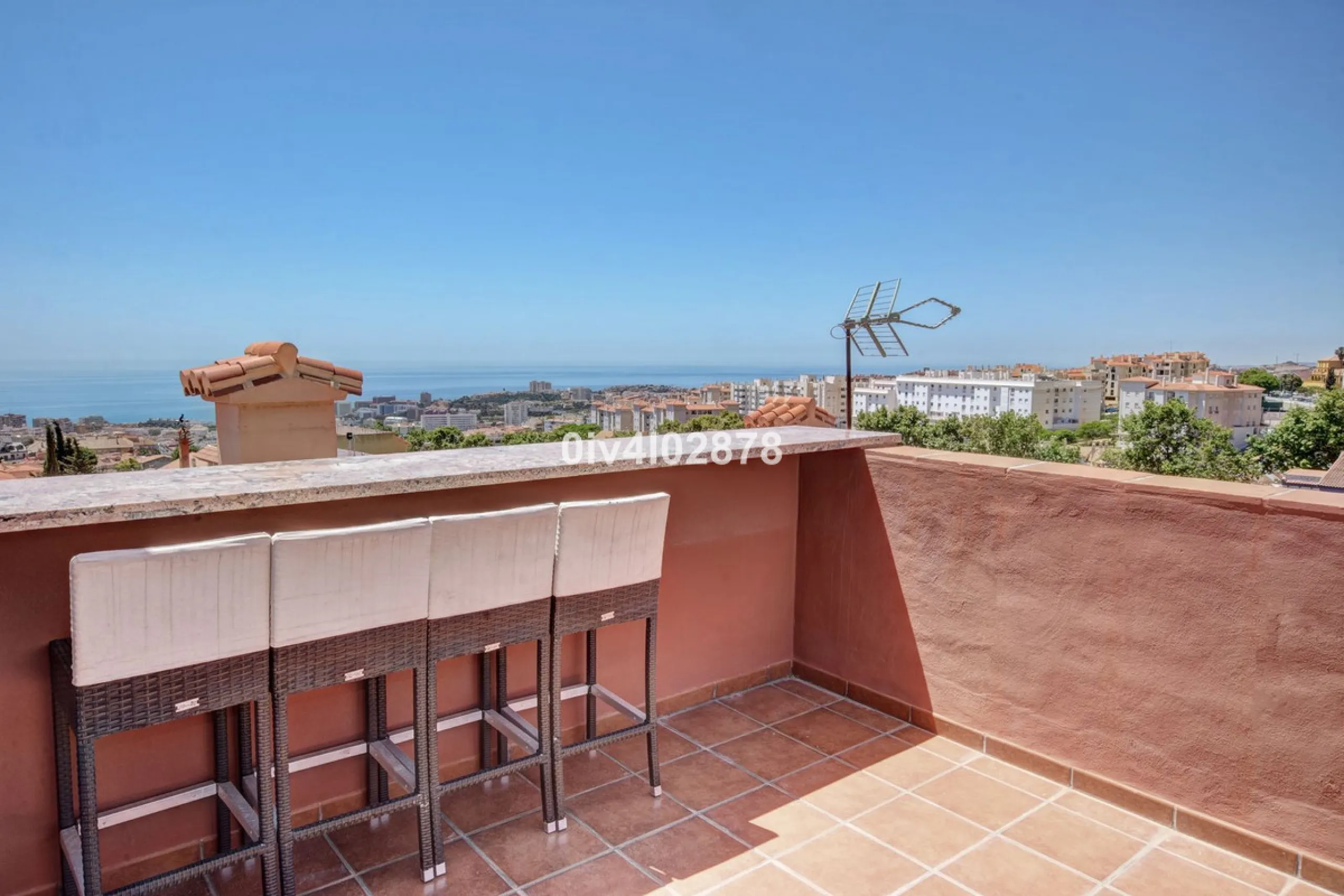 House - Townhouse в продаже в Benalmadena, Málaga. В доме 4 спален и 3 ванных комнат. Площадь дома 290 м²