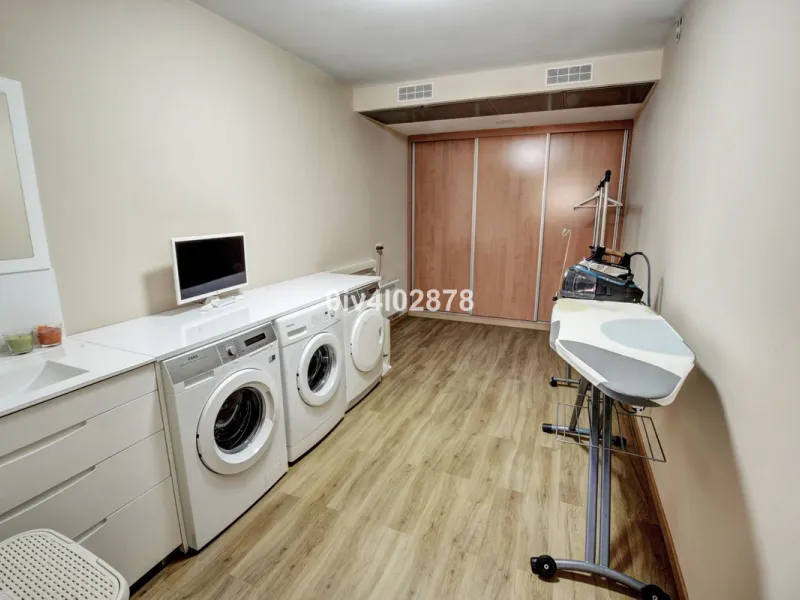 House - Townhouse в продаже в Benalmadena, Málaga. В доме 4 спален и 3 ванных комнат. Площадь дома 290 м²