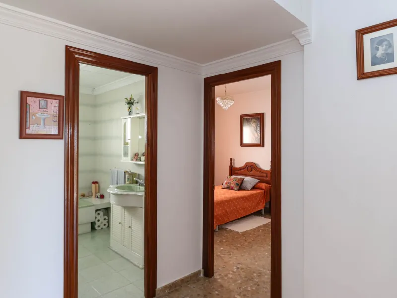 House - Townhouse в продаже в Casarabonela, Málaga. В доме 4 спален и 2 ванных комнат. Площадь дома 800 м². Площадь участка 3000 м²