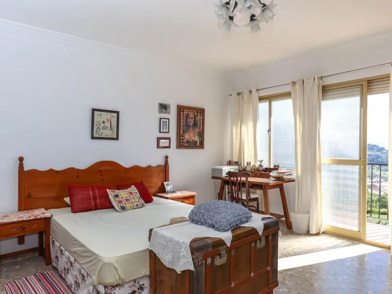 House - Townhouse в продаже в Casarabonela, Málaga. В доме 4 спален и 2 ванных комнат. Площадь дома 800 м². Площадь участка 3000 м²