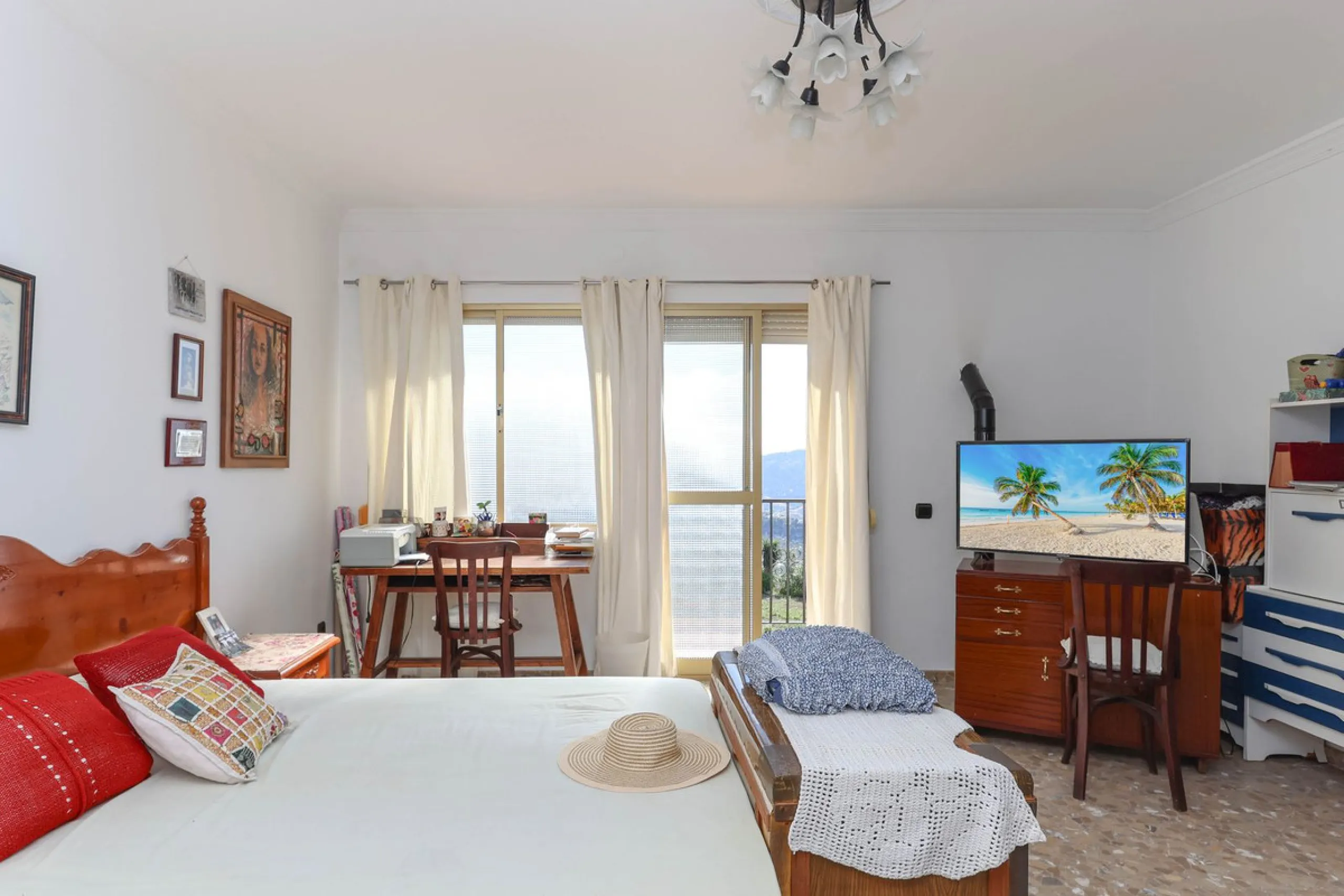 House - Townhouse в продаже в Casarabonela, Málaga. В доме 4 спален и 2 ванных комнат. Площадь дома 800 м². Площадь участка 3000 м²