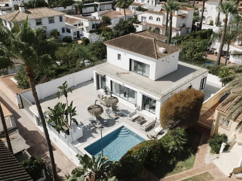Luxury Investment Villa in Nueva Andalucía – Prime Location & High Rental Yield
