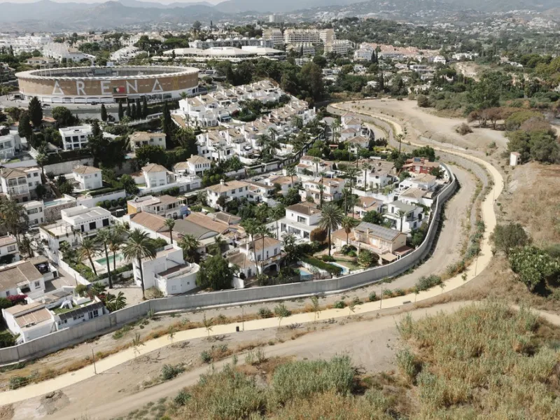 Luxury Investment Villa in Nueva Andalucía – Prime Location & High Rental Yield