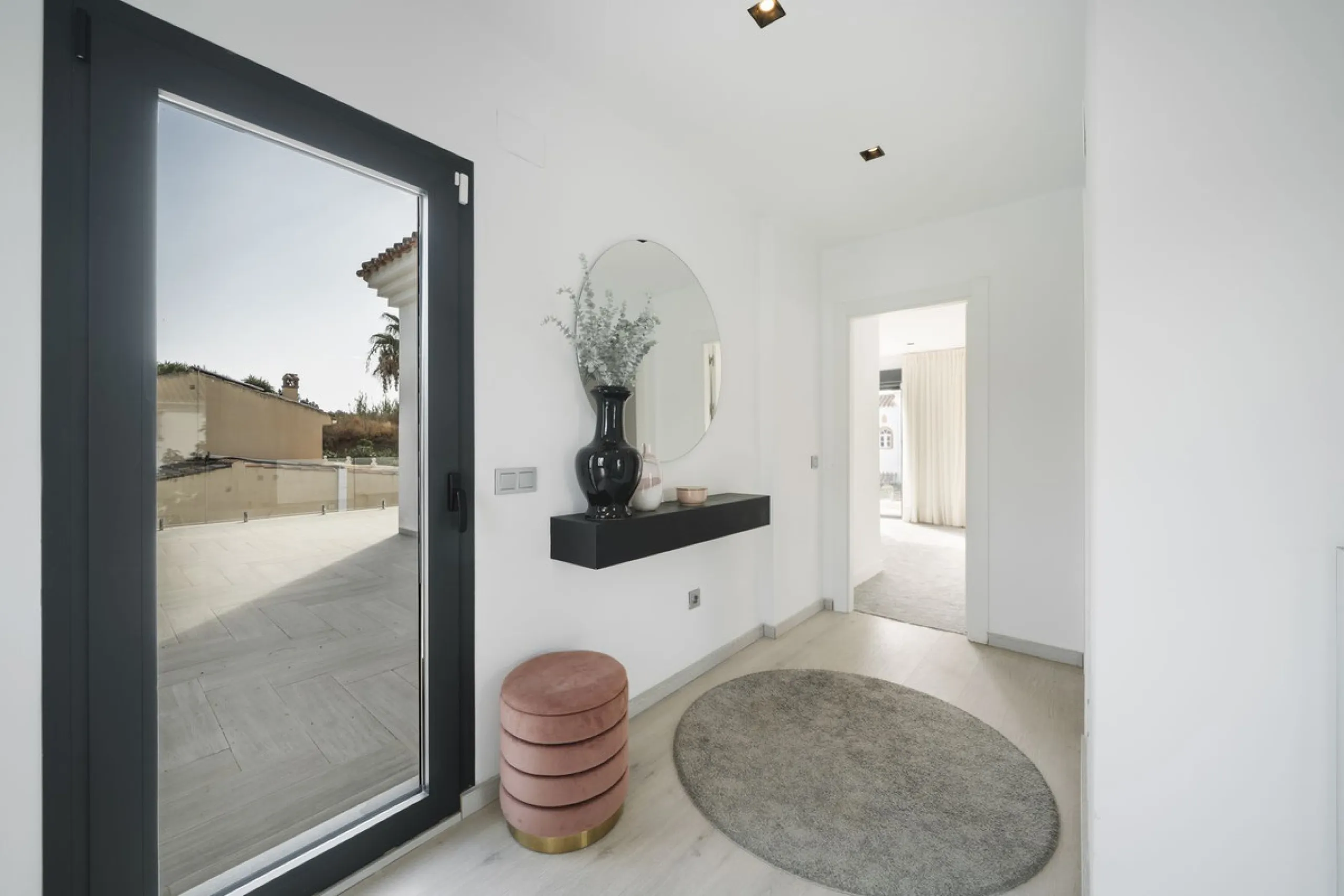 Luxury Investment Villa in Nueva Andalucía – Prime Location & High Rental Yield