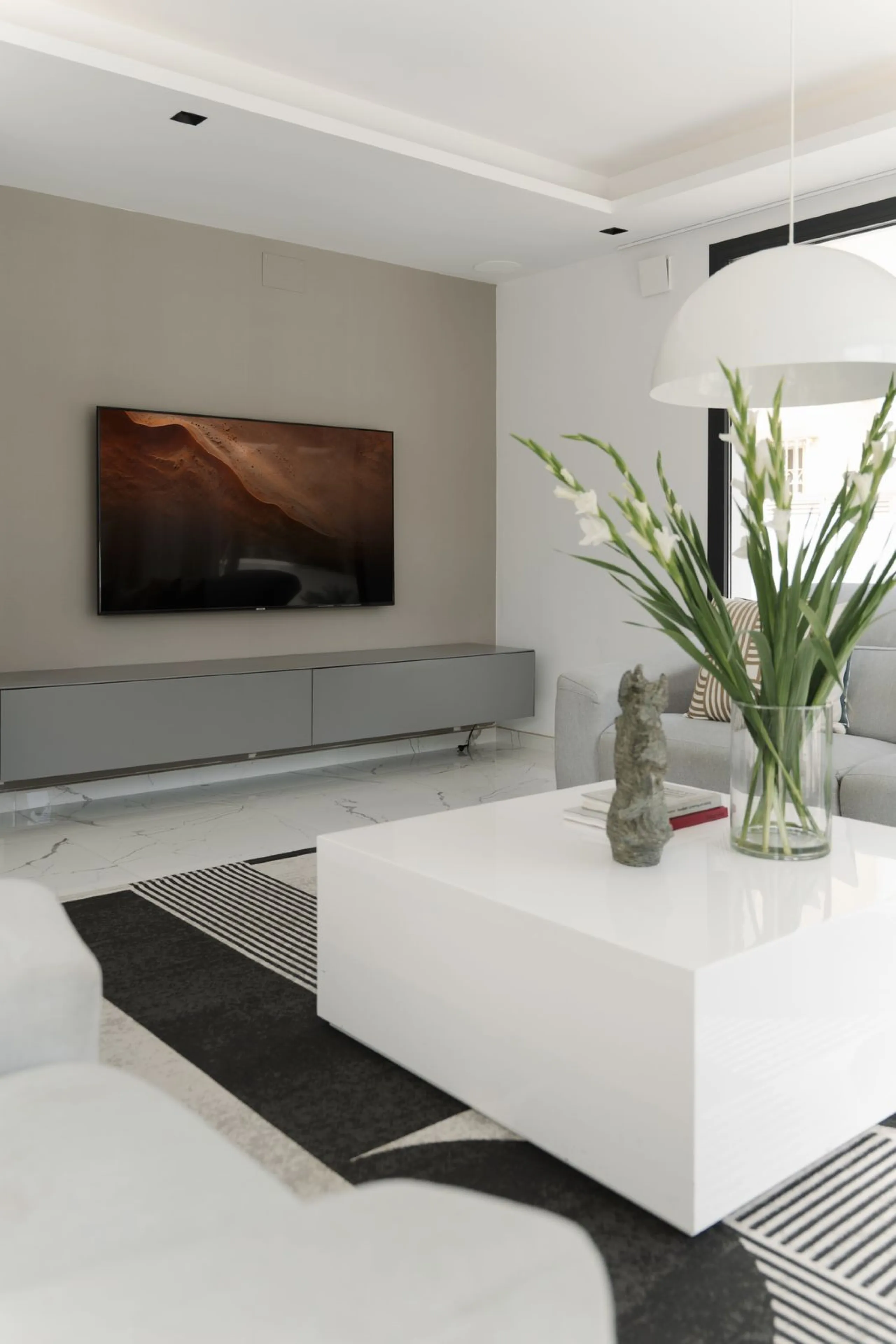 Luxury Investment Villa in Nueva Andalucía – Prime Location & High Rental Yield
