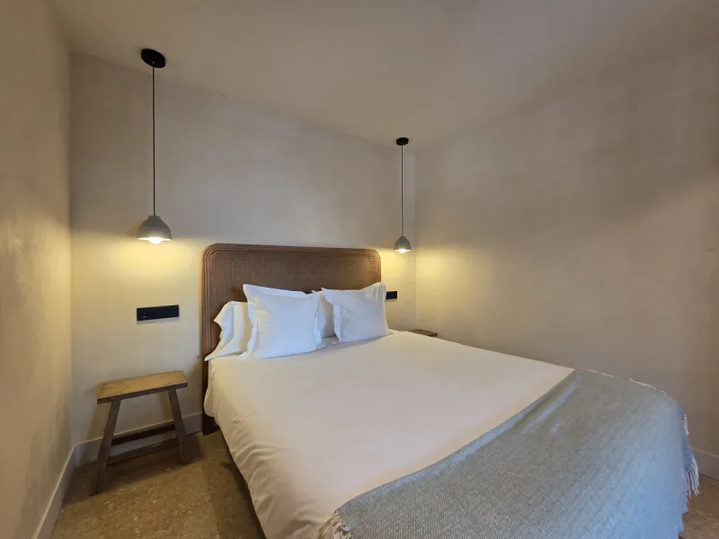 Apartment - Middle Floor Apartment в продаже в Marbella, Málaga. В доме 1 спален и 1 ванных комнат. Площадь дома 42 м²