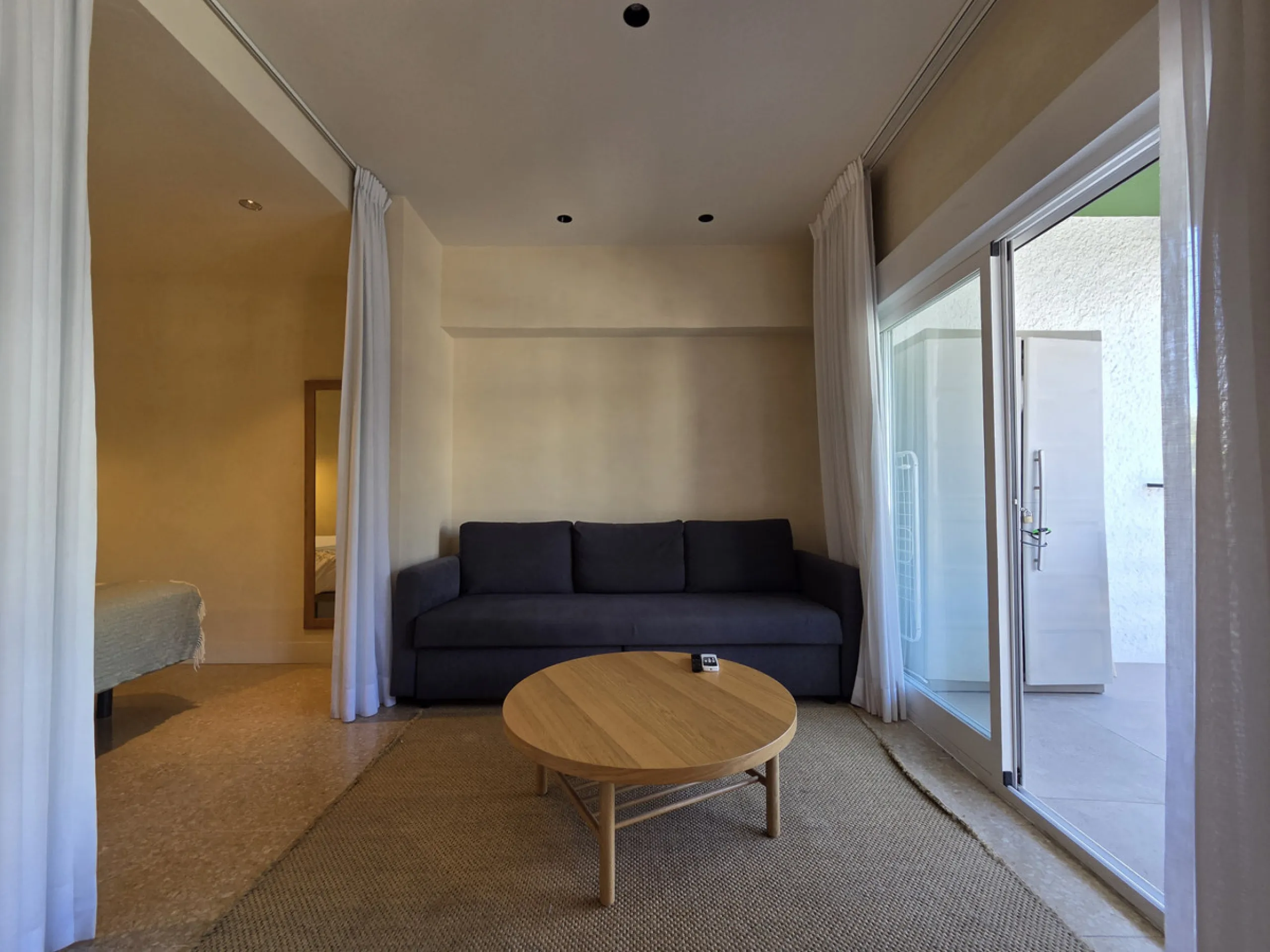 Apartment - Middle Floor Apartment в продаже в Marbella, Málaga. В доме 1 спален и 1 ванных комнат. Площадь дома 42 м²