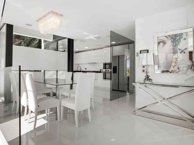 Nestled in the prestigious enclave of La Cerquilla, Villa La Cerquilla is a sanctuary of contemporary luxury surrounded by the beauty of Marbella's Golf Valley. Behind its private gates, the residence opens onto five generous double bedrooms, including a 