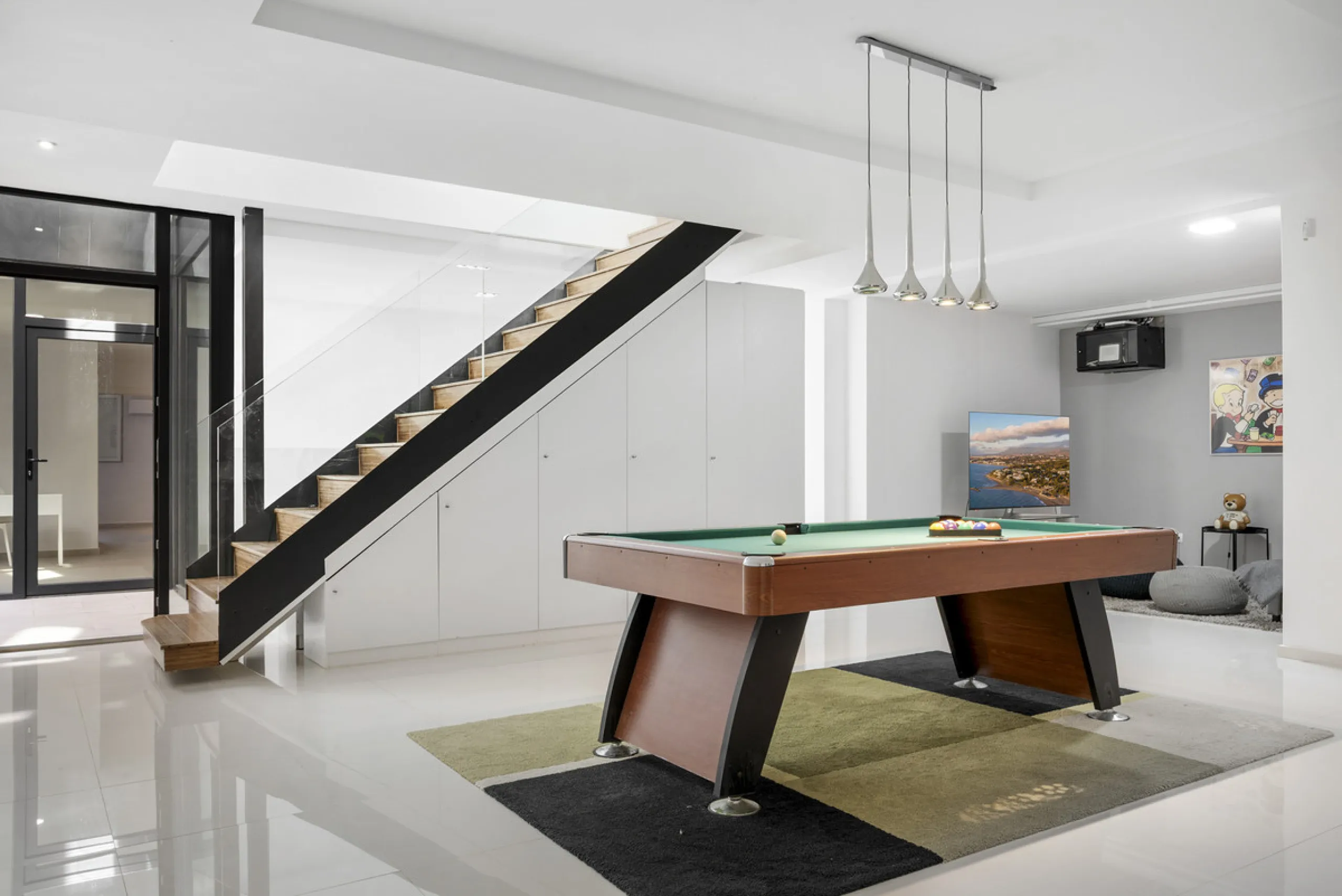 Nestled in the prestigious enclave of La Cerquilla, Villa La Cerquilla is a sanctuary of contemporary luxury surrounded by the beauty of Marbella's Golf Valley. Behind its private gates, the residence opens onto five generous double bedrooms, including a 