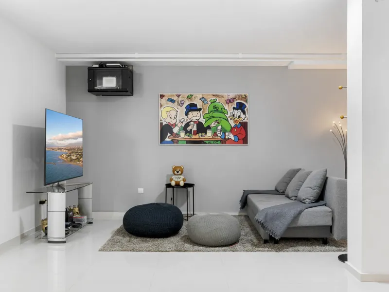 Nestled in the prestigious enclave of La Cerquilla, Villa La Cerquilla is a sanctuary of contemporary luxury surrounded by the beauty of Marbella's Golf Valley. Behind its private gates, the residence opens onto five generous double bedrooms, including a 