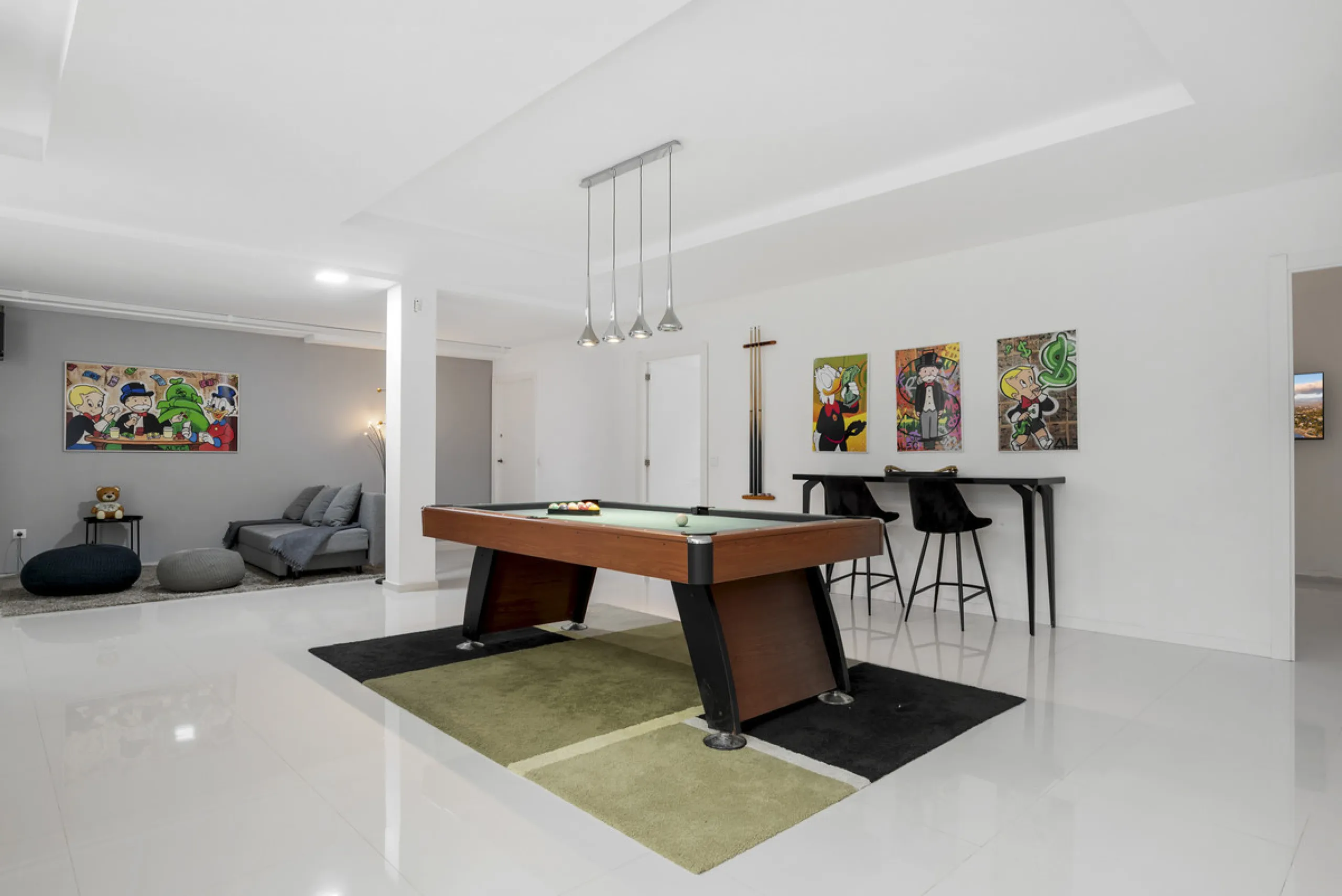 Nestled in the prestigious enclave of La Cerquilla, Villa La Cerquilla is a sanctuary of contemporary luxury surrounded by the beauty of Marbella's Golf Valley. Behind its private gates, the residence opens onto five generous double bedrooms, including a 