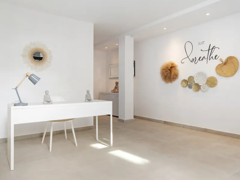 Nestled in the prestigious enclave of La Cerquilla, Villa La Cerquilla is a sanctuary of contemporary luxury surrounded by the beauty of Marbella's Golf Valley. Behind its private gates, the residence opens onto five generous double bedrooms, including a 