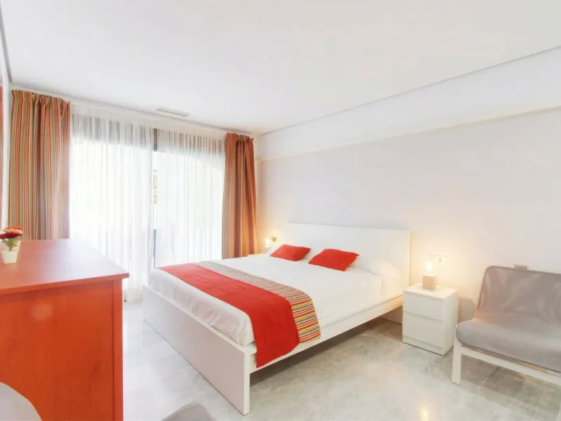 Apartment - Ground Floor Apartment в продаже в Marbella, Málaga. В доме 3 спален и 2 ванных комнат. Площадь дома 116 м²