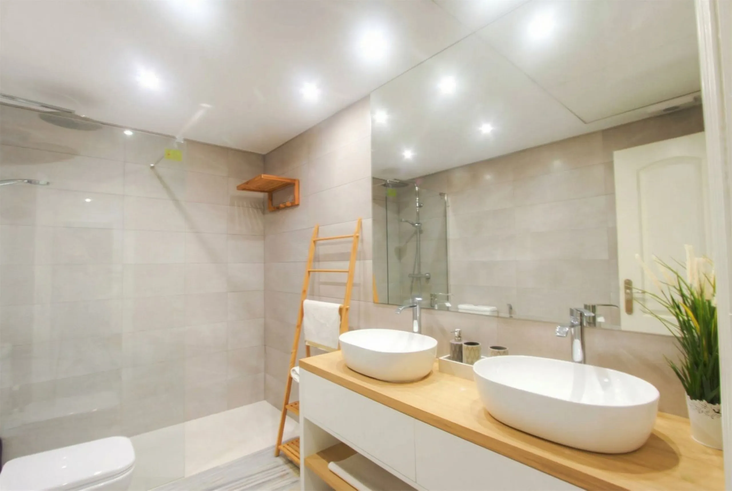 Apartment - Ground Floor Apartment в продаже в Marbella, Málaga. В доме 3 спален и 2 ванных комнат. Площадь дома 116 м²